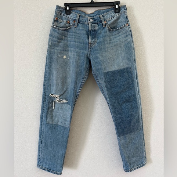 Levi's 501 Light Blue Denim Jeans with Tan Label - Picture 1 of 7